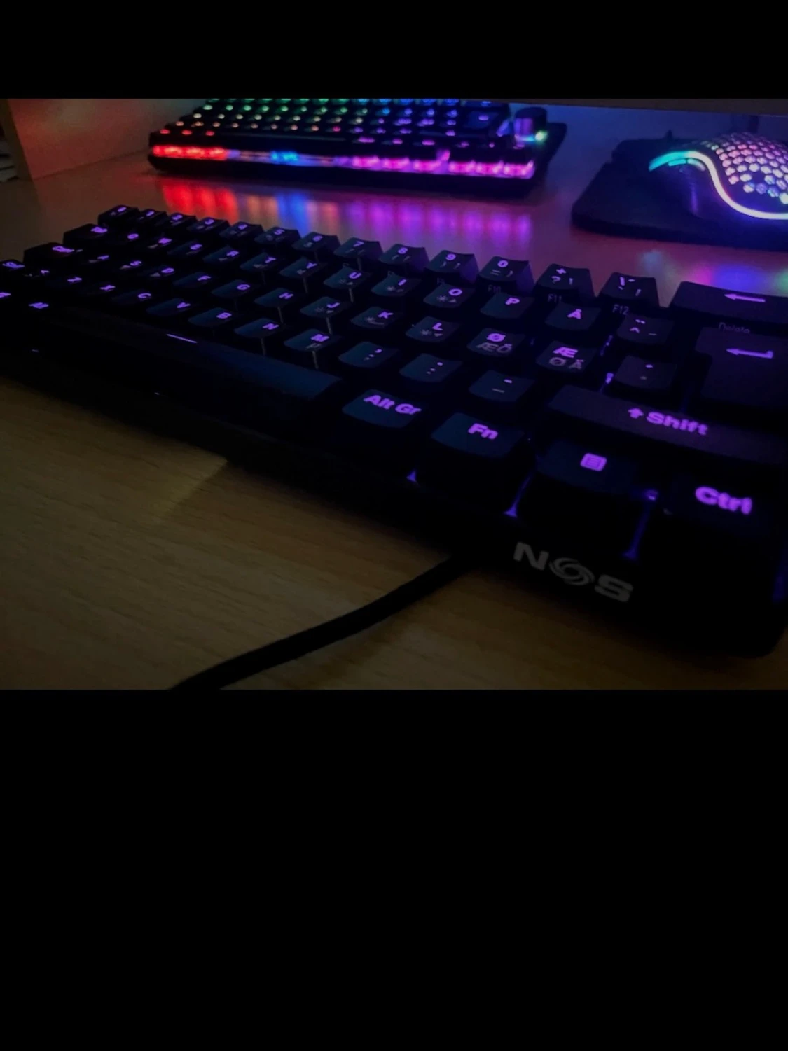 NOS RGB Mekaniskt Tangentbord - 1