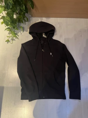 Ralph Lauren full-zip - Fin tröja utan synliga tecken på slitage