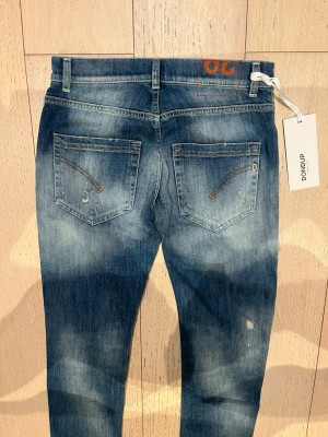 Dondup jeans  - Helt nya med tags | modell: MIUS / Slim fit | finns i 29 & 30