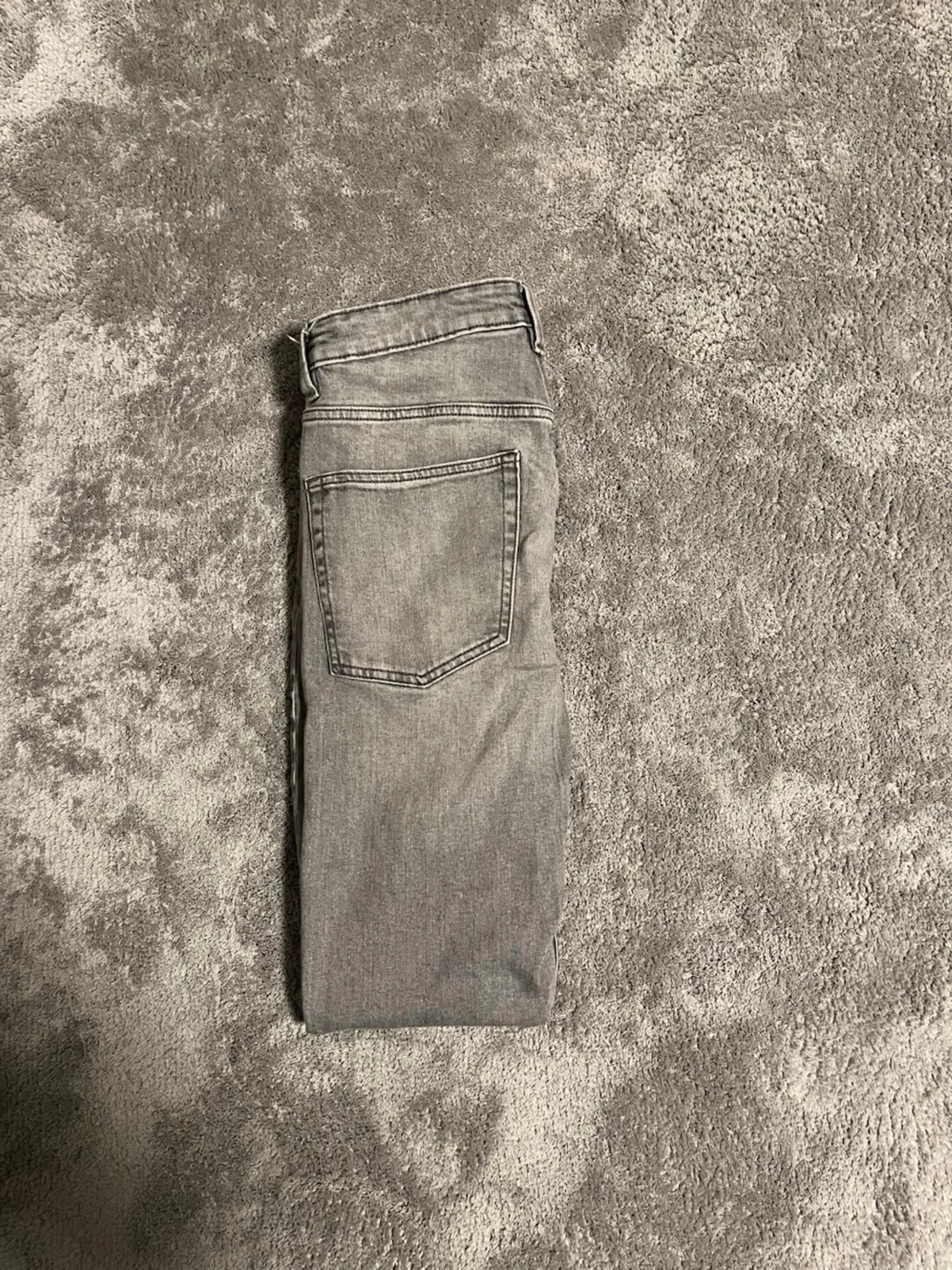 Gråa slim jeans