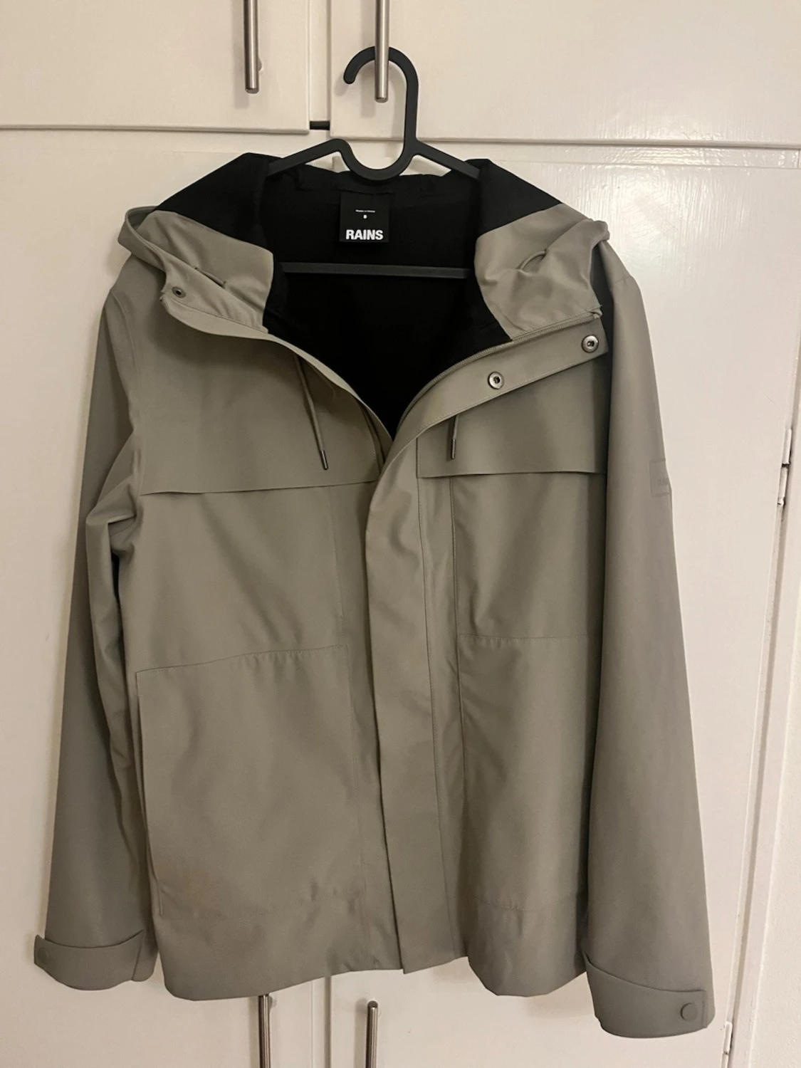 Ljusgrön regnjacka från RAINS - 5