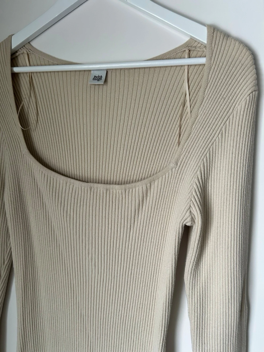 Beige ribbad klänning Twist & Tango - 1