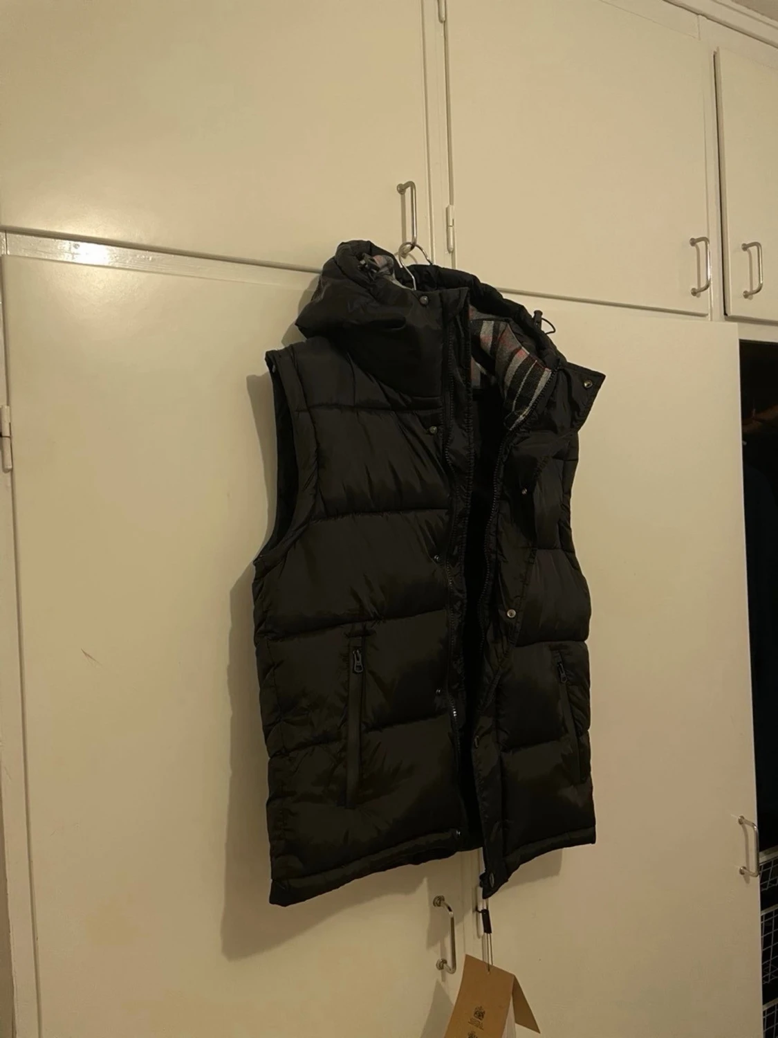 Svart dunväst från Burberry - 1