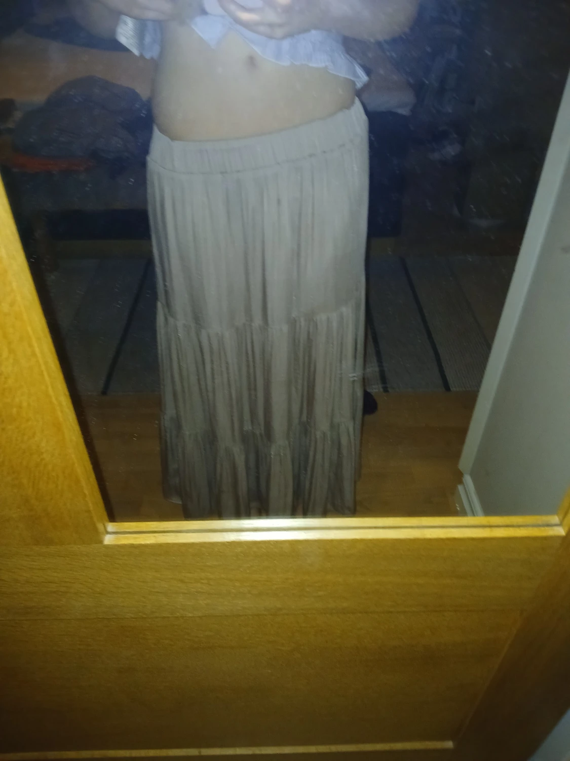 Beige långkjol med volanger XXS - 2