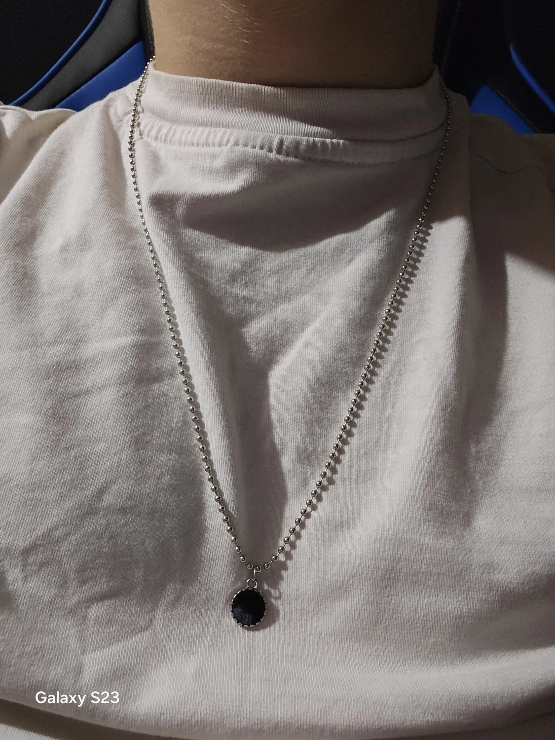 Silverfärgad ring och halsband med svart sten - 4