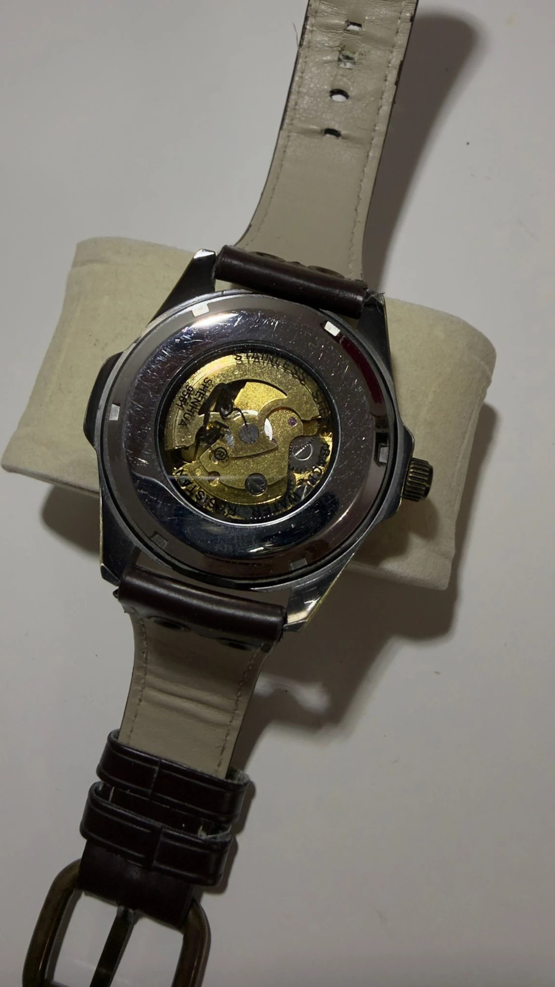 Skelettklocka med brunt läderband - 1