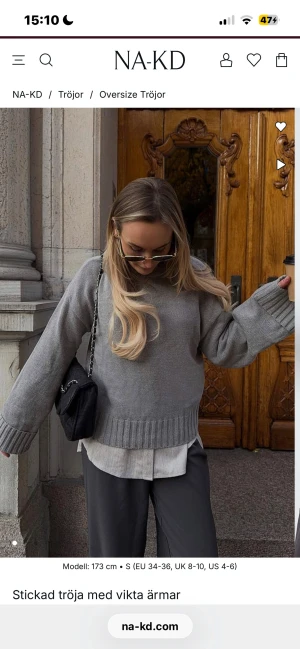SÖKER!!!!!!!!! i S, Grå oversized stickad tröja NA-KD - HALLÅ KAN NÅN SNÄLLA SÄLJA DENNA T MIG I EN S. Råkade köpa en M o den e för stor för mig o hittar ingen som säljer en S så jag är i starkt behov av en S kan verkligen betala runt 400+frakt för den snälla nån snäll själv som vill byta eller vill sälja sin I S 