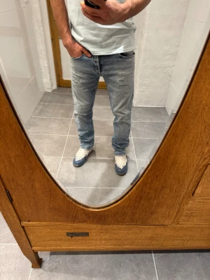 Replay jeans  - Ett par snygga byxor från replay i storlek W31 L32 i modellen Grover 