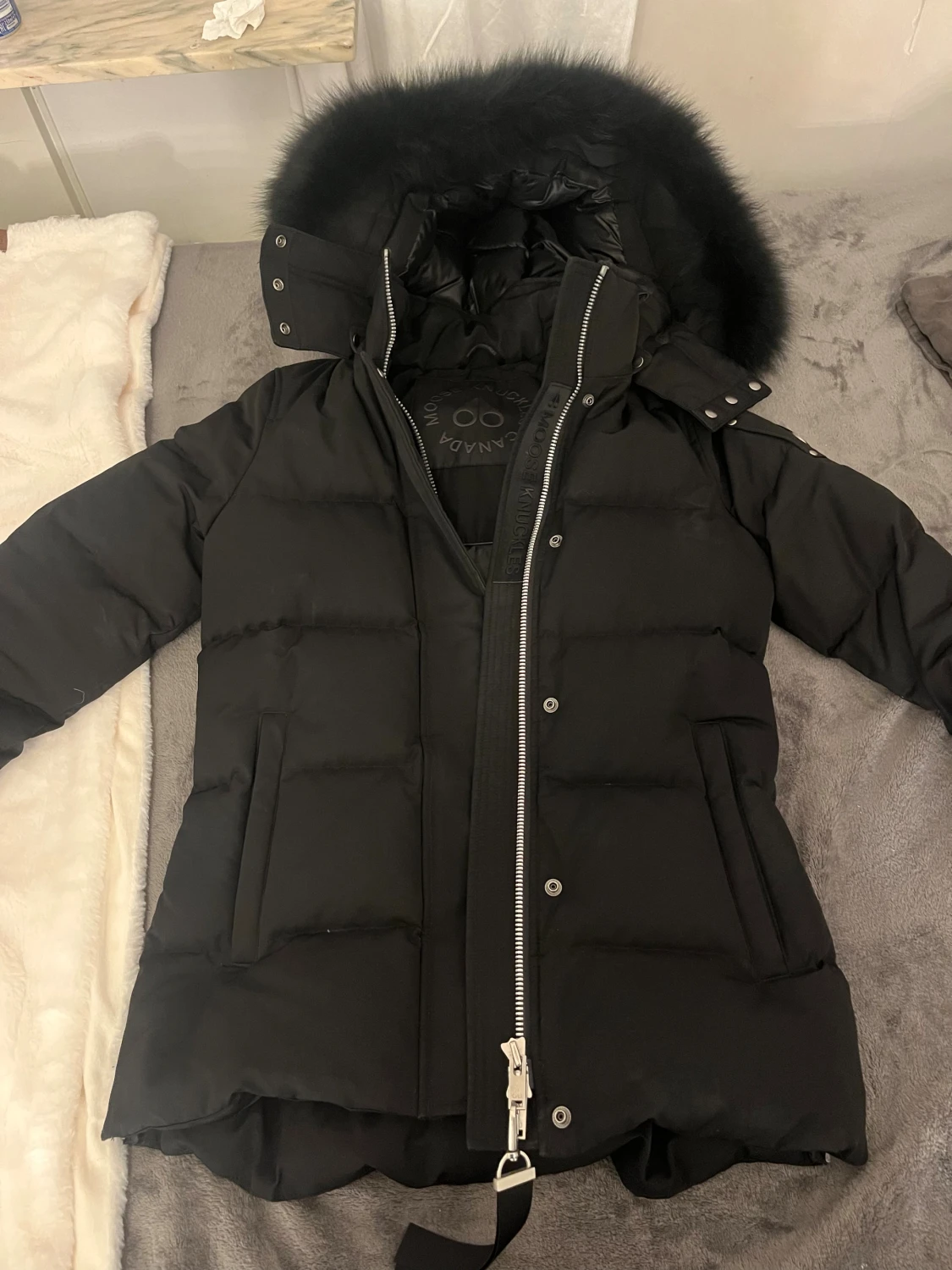 Svart Moose Knuckles dunjacka med päls - 3