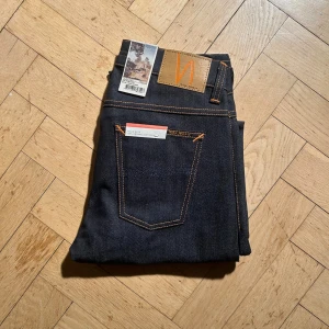 Nudie jeans - Tilted tor, dry pure navy - Helt nya, aldrig använda! Skriv vid ytterligare frågor eller funderingar🤝