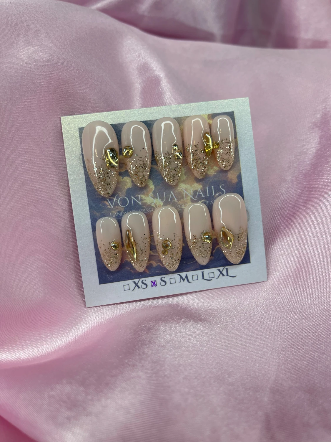 Glam(S);Medium Almond