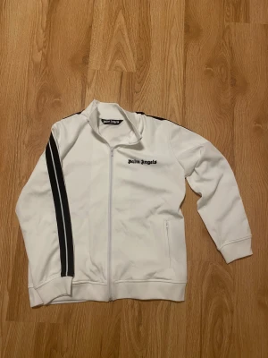 Helt ny Vit Palm angels hoodie  - Palm angels hoodie den e vit  helt oanvänd 