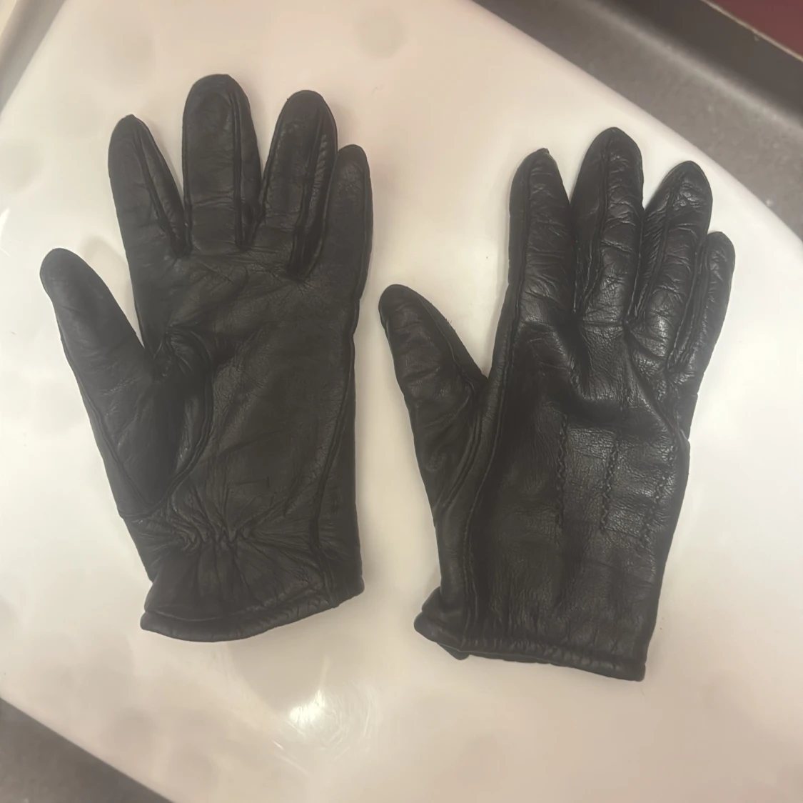 Svarta skinnhandskar med ullfoder - 1