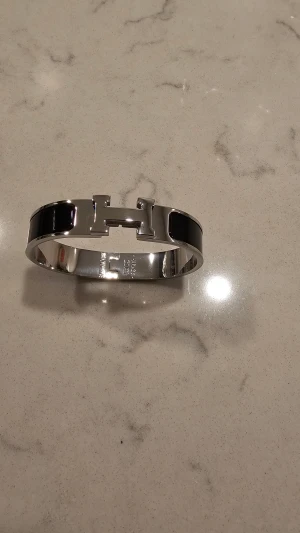 Armband  - Snygg armband I rostfritt stål 