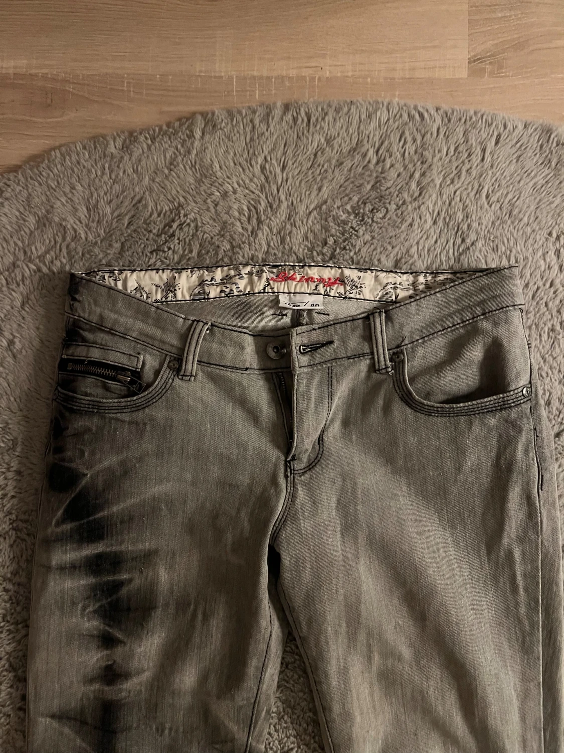 Gråa/svarta Coola jeans - 5