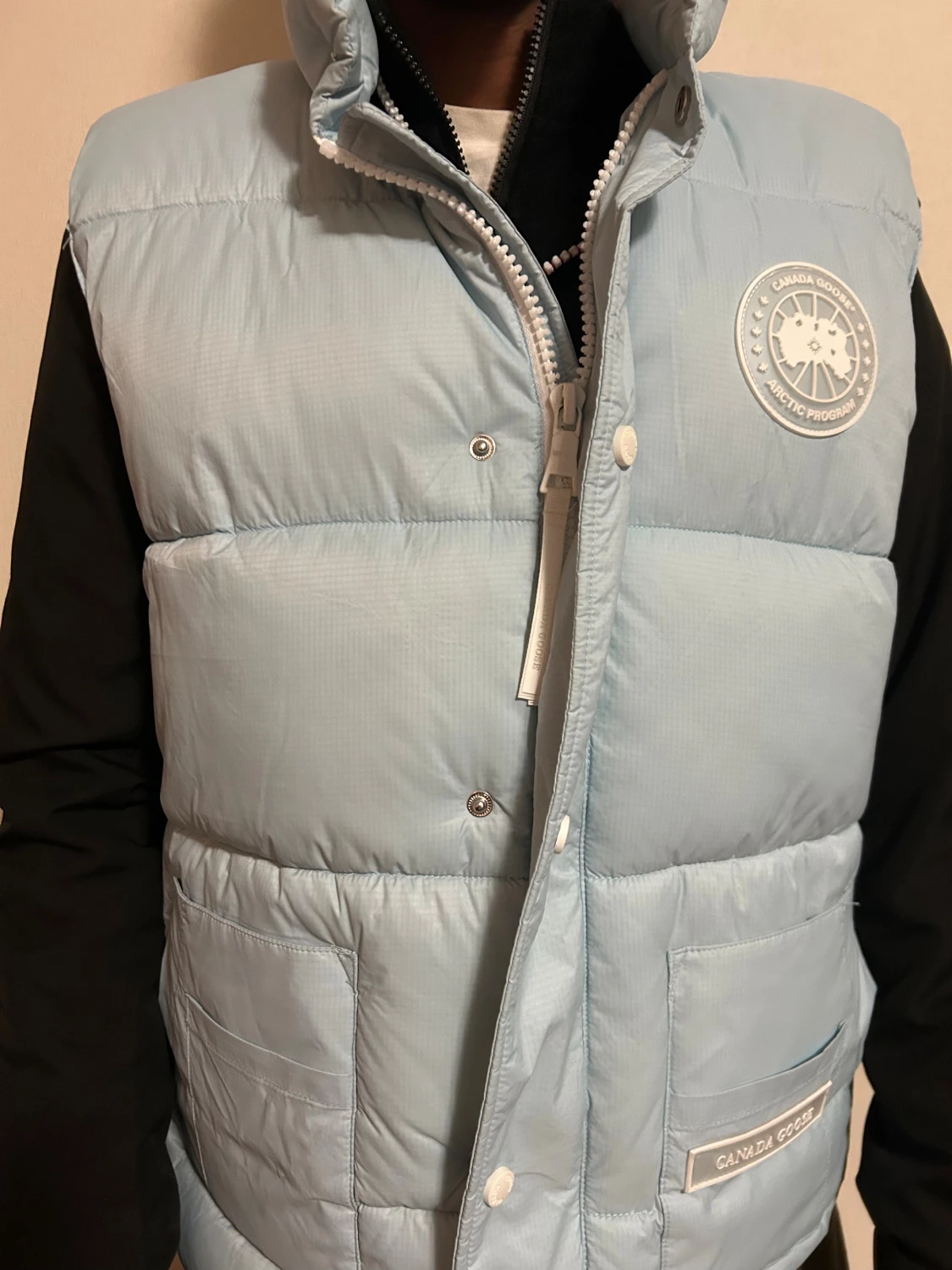 Ljusblå dunväst från Canada Goose, M