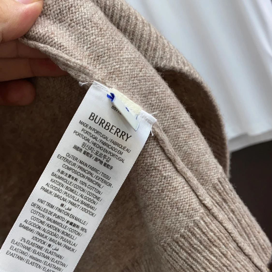 Beige stickad tröja från Burberry - 2