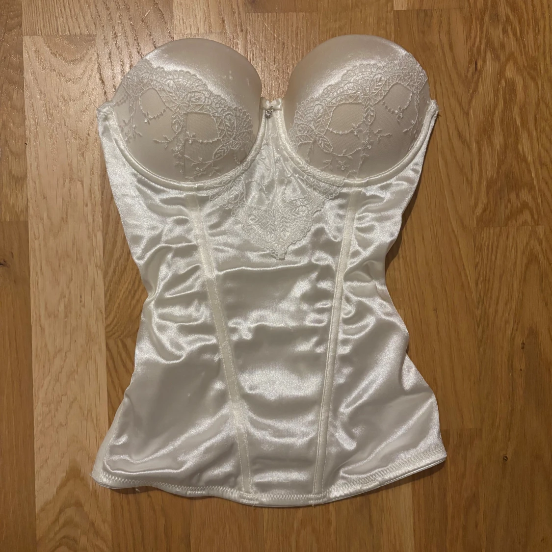 Vit korsett