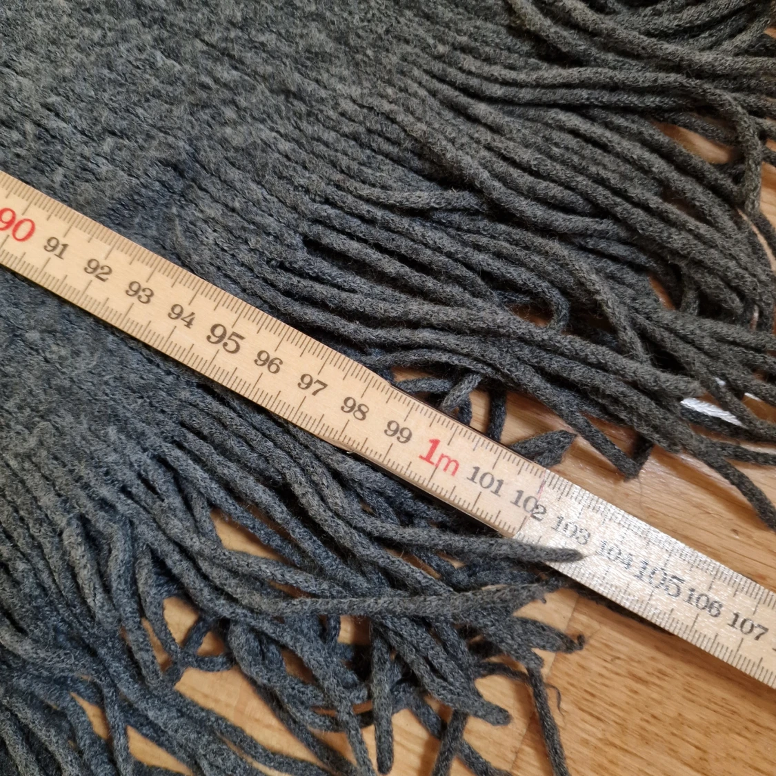 Mjuk grå hanslduk - 2