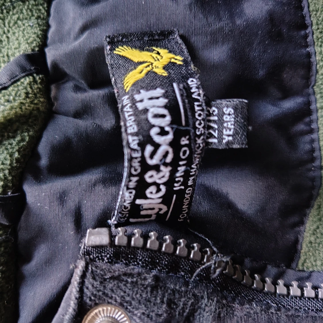 Svart vindjacka från Lyle & Scott Junior