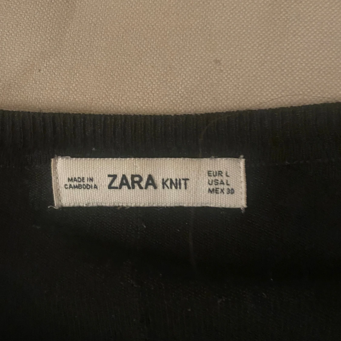 Svart offshoulder stickad tröja Zara - 1