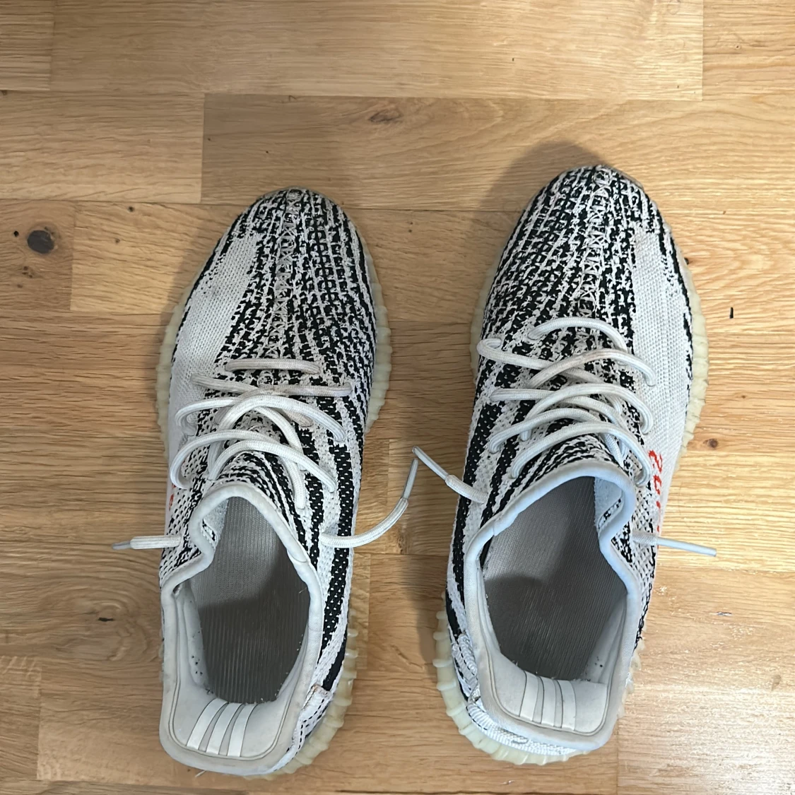 Adidas Yeezy Boost 350 Zebra