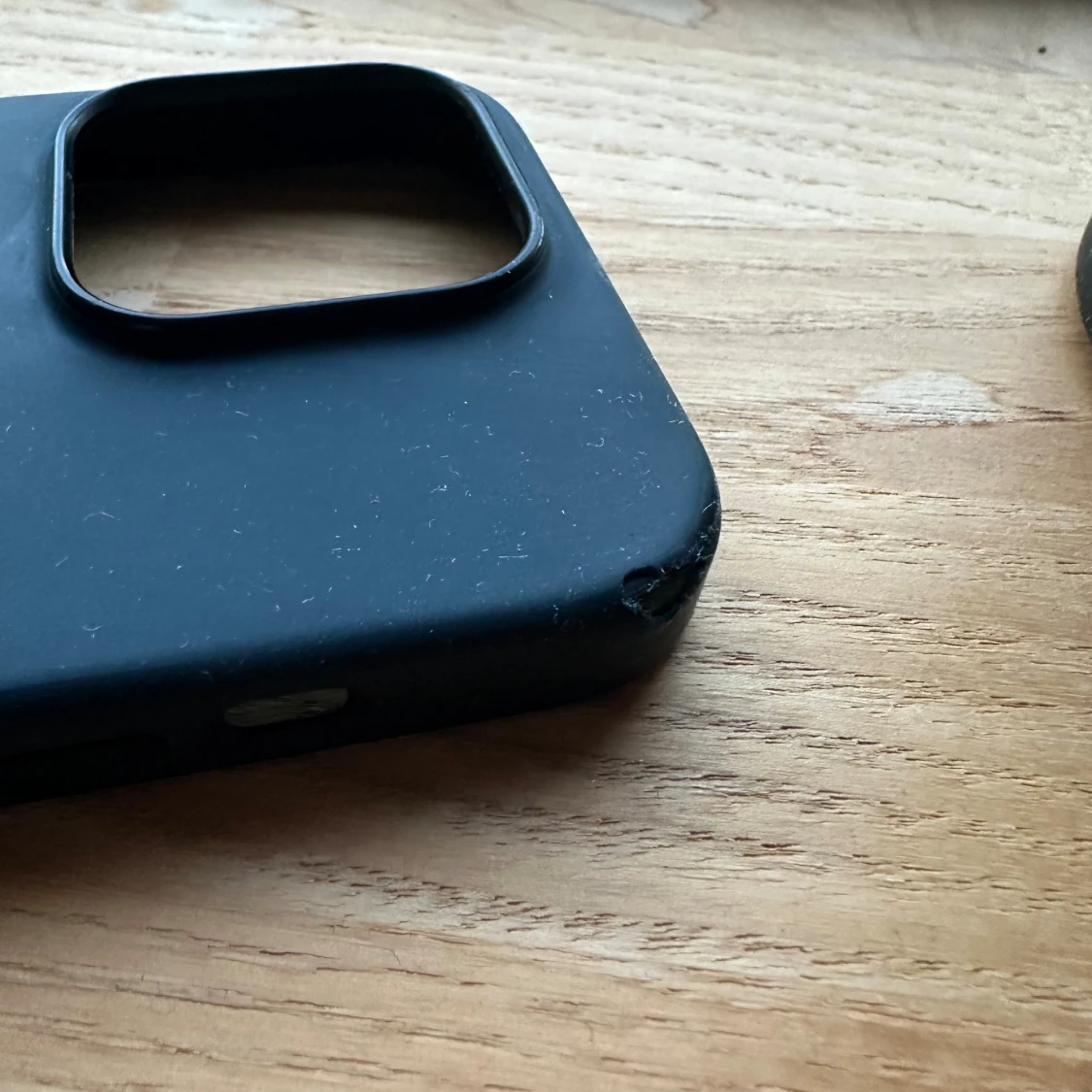 iPhone 14 Pro Silicone Case MagSafe - 3