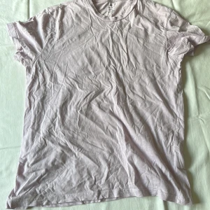 Rosa t-shirt - Rosa t-shirt från HM 