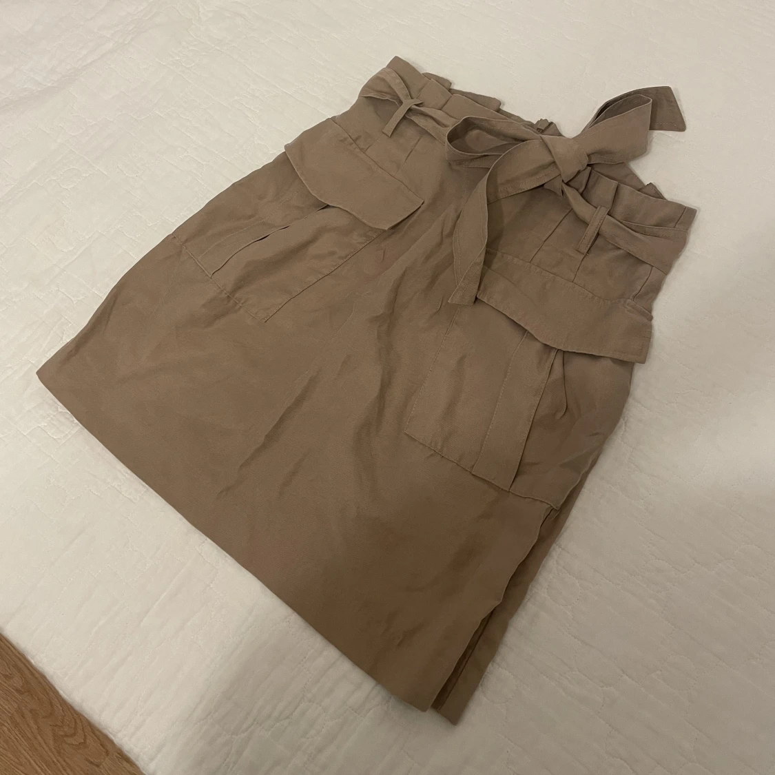 Beige cargokjol stl S - 90