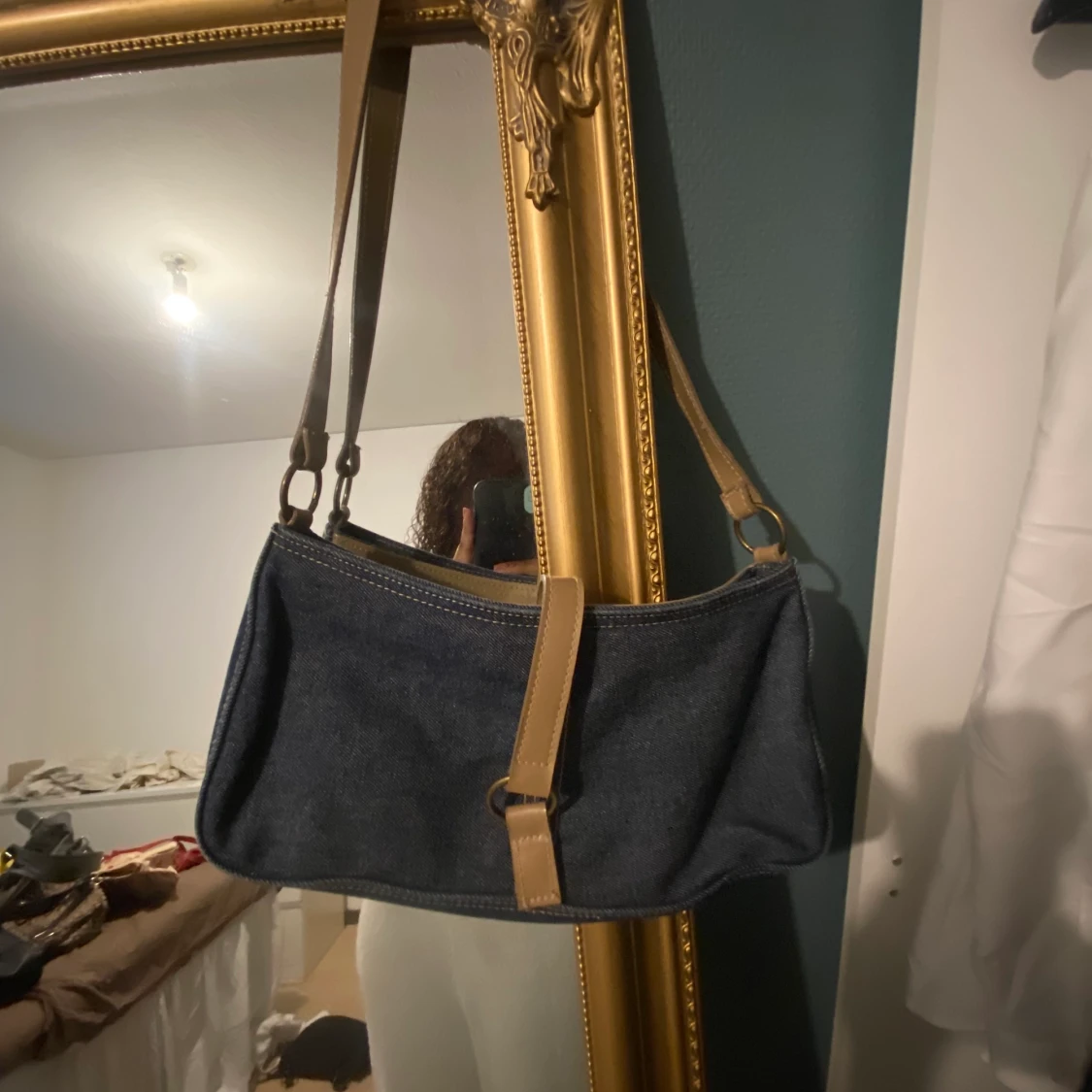 Handväska med jeansmaterial