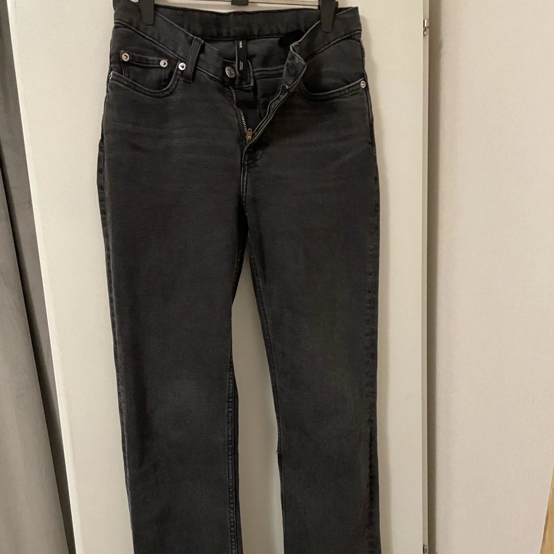 Weekday lågamidjade jeans
