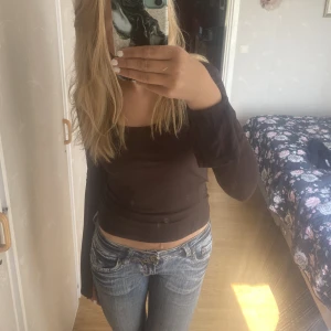 Toppar - Brun topp från Gina.  Bra skick! Storlek-M 