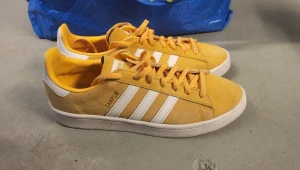 Adidas Campus - Så gott som nya, bara användna i 2 dagar. Storlek 40    400:-