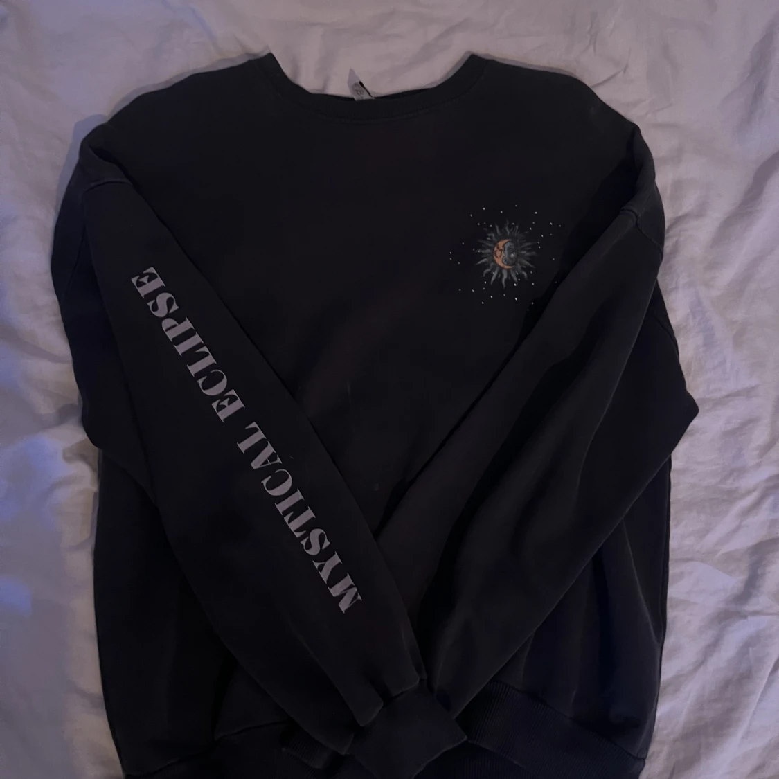 Svart sweatshirt