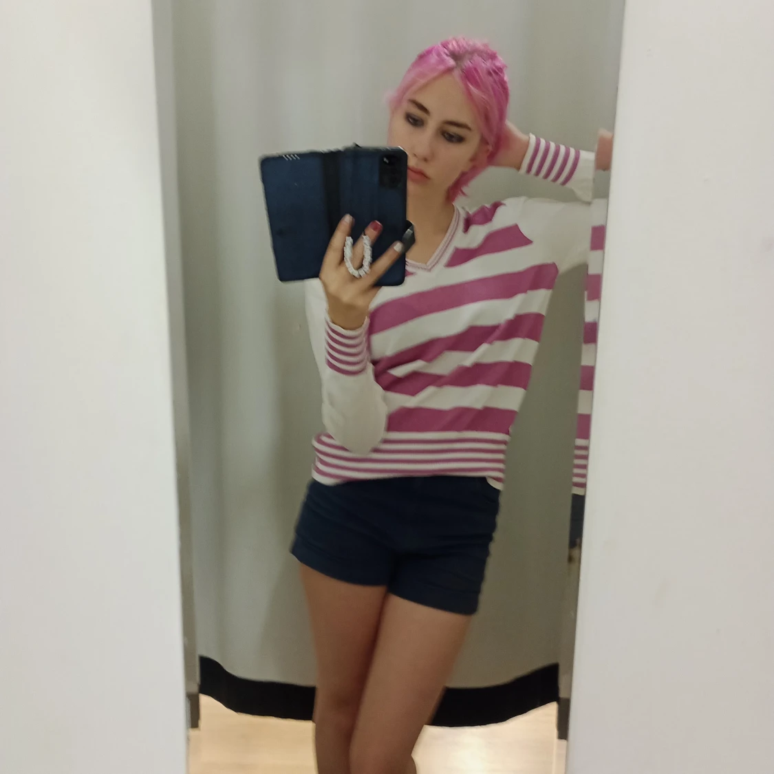 Tjocktröja vit och rosa - 90