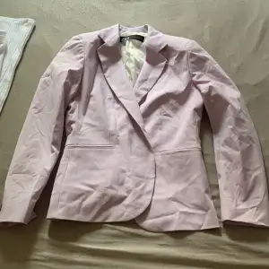 Zara kavaj/blazer Strl 40 Fin i verkligheten