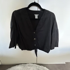 Svart topp - Svart topp