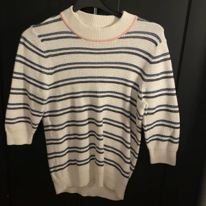 Trekvartsärm tröja  - Trekvartsärm tröja Sorlek S