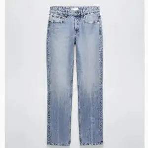 Så snygga jeans, knappt använda. Har i både ljus och mörkare blå. 