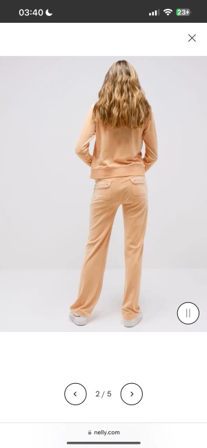 Juicy Couture sett - byxa och tröja, både i storlek S🧡 Knappt använt så de är i nyskick inprincip 