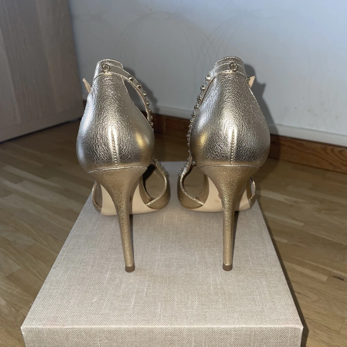 MICHAEL KORS "AVA" Pumps - 91