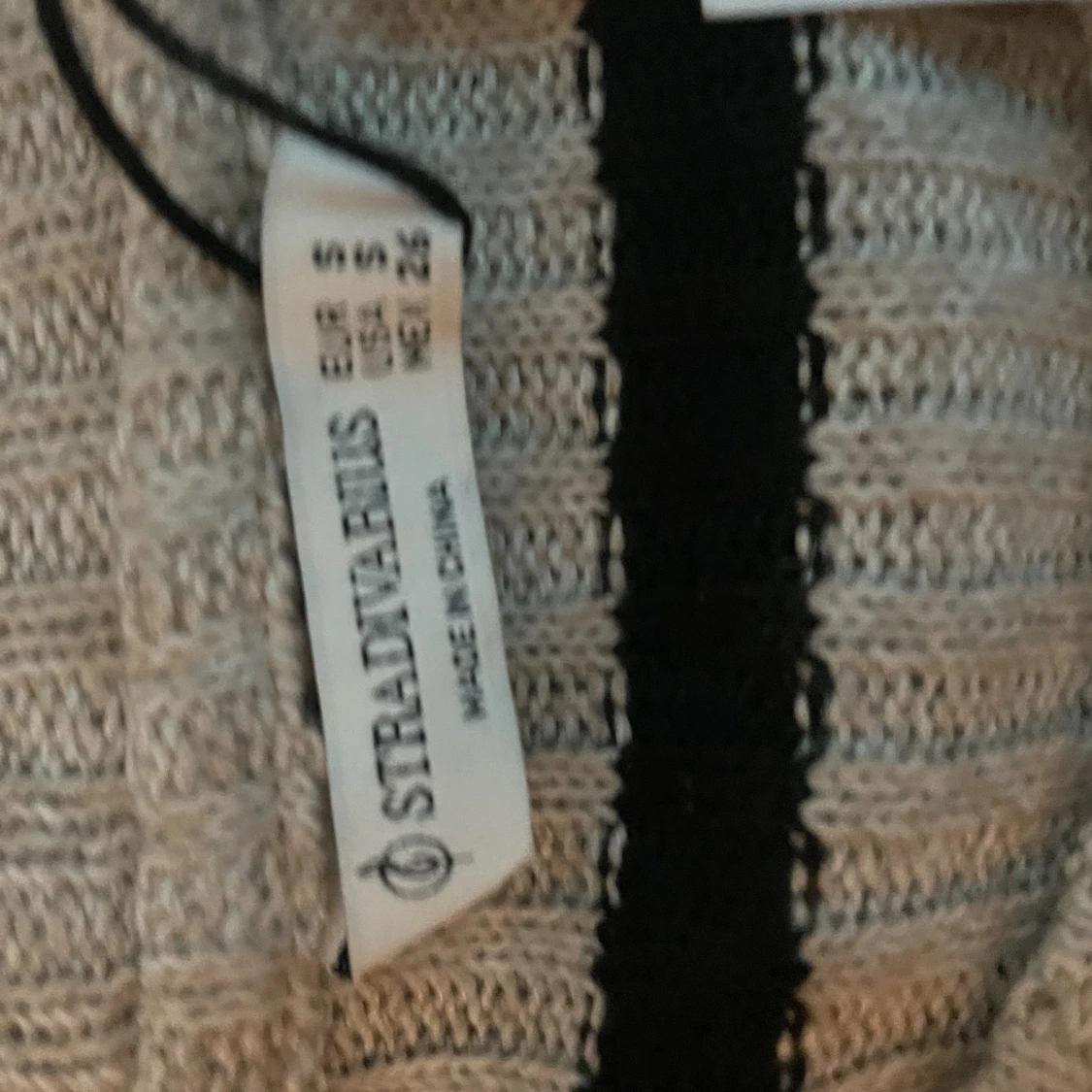 Söt randig tröja - 90