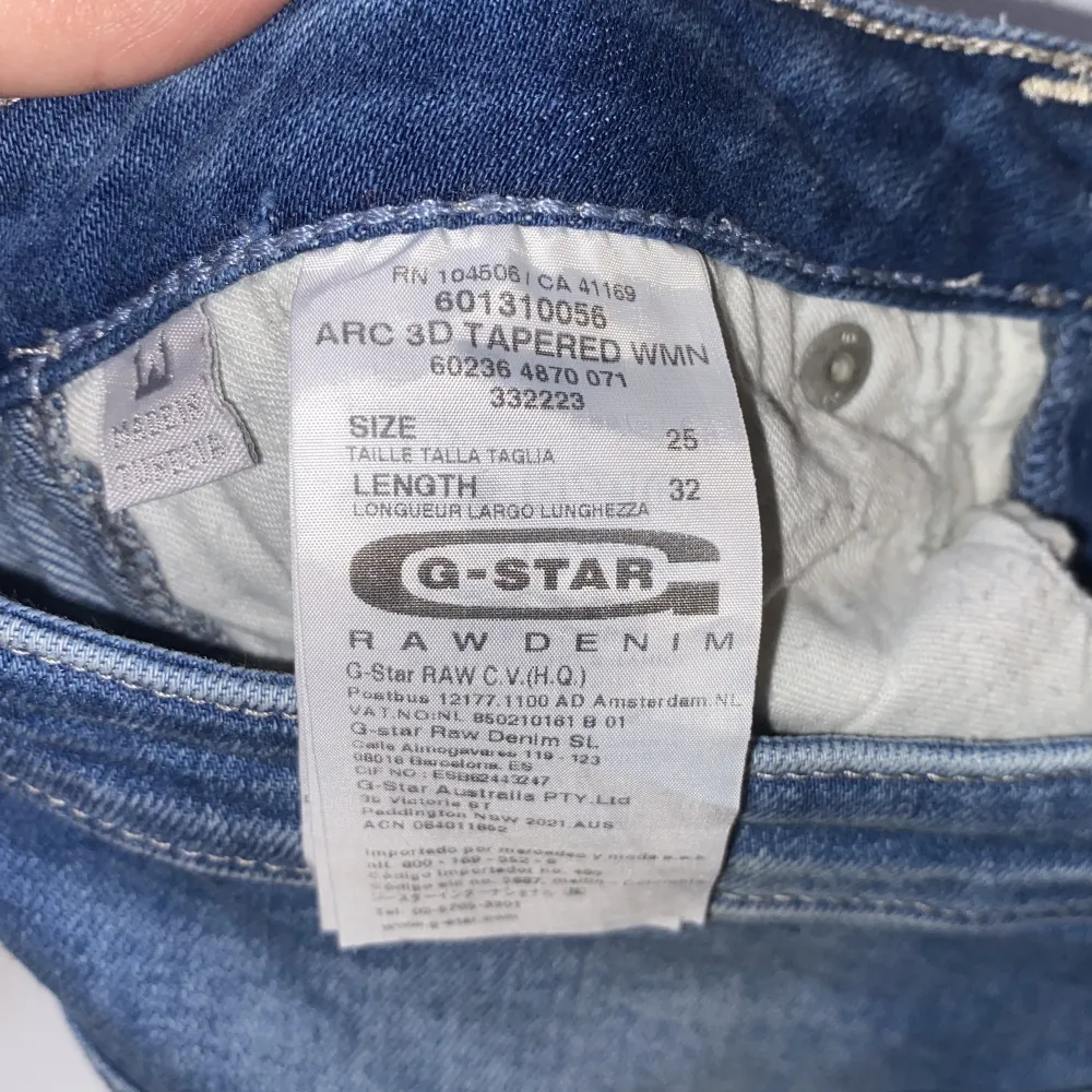 G-star jeans i storlek 25/32 (waist/length). I väldigt fint skick, så gott som nya. Tyvärr kan jag inte ha dem längre.. Jeans & Byxor.