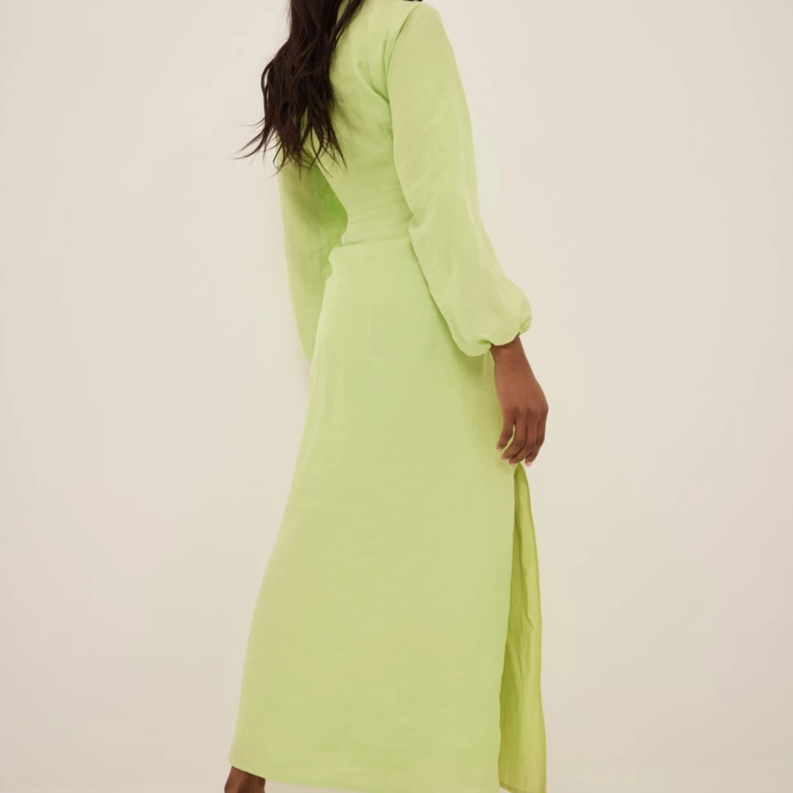 Grön klänning na-kd  strl 34, NY! - 90