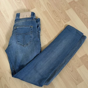 Tiger of Sweden Jeans - Superfina tiger jeans, använda ett fåtal gånger!! Nypris: 1600