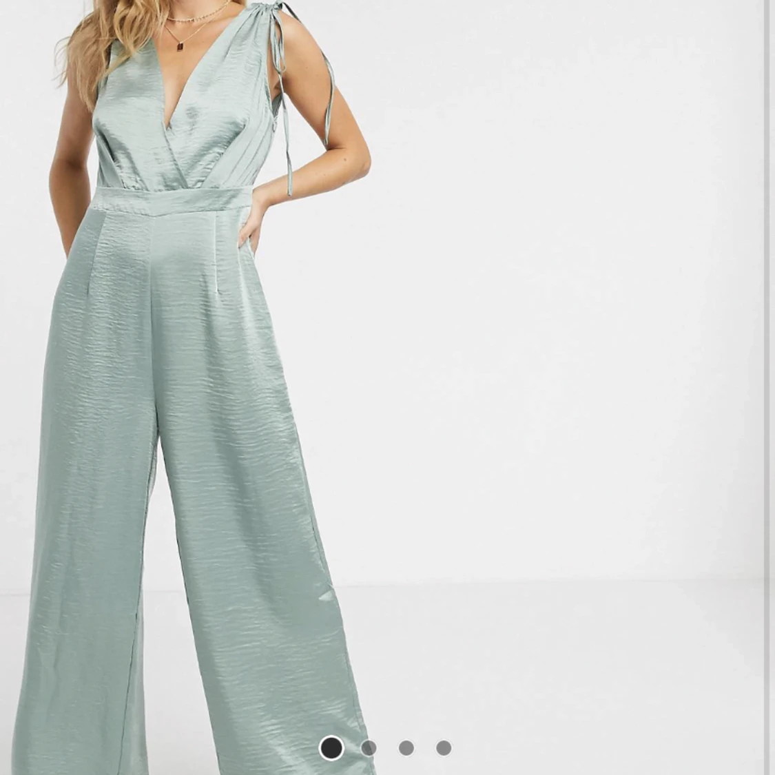 Grön jumpsuit/byxdress i strl 36