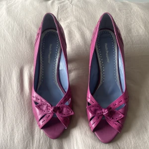 Klackskor - Jättesöta rosa klackskor. Använda.