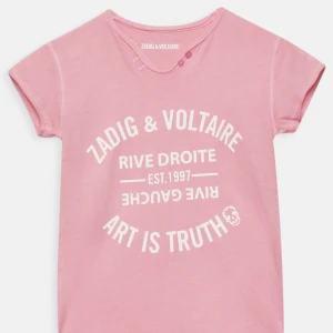 Zadig t-shitt - Säljer denna zadig t shirten! använt 3 gågner💕 står ej npn storleken i men den sitter som en xs👌🏼