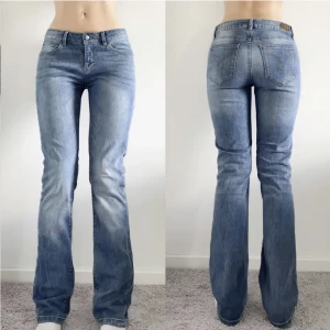 Esprit jeans - Köpta av Victoria750 men dom va tyvärr för stora, säljer dom då vidare, midjan är 79cm och innerben 81💓pris går o diskutera!