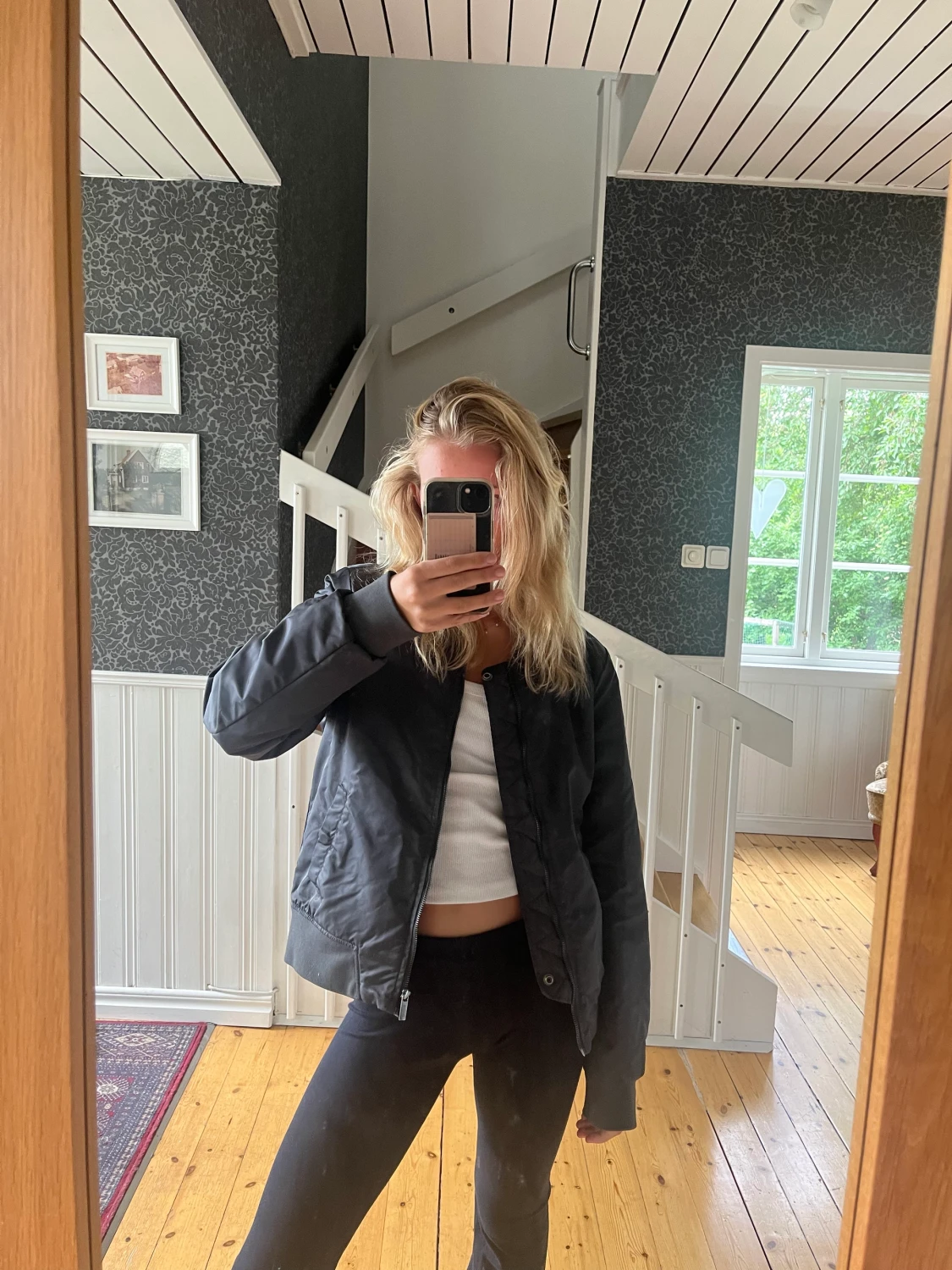 mörkgrön bomberjacka från replay 